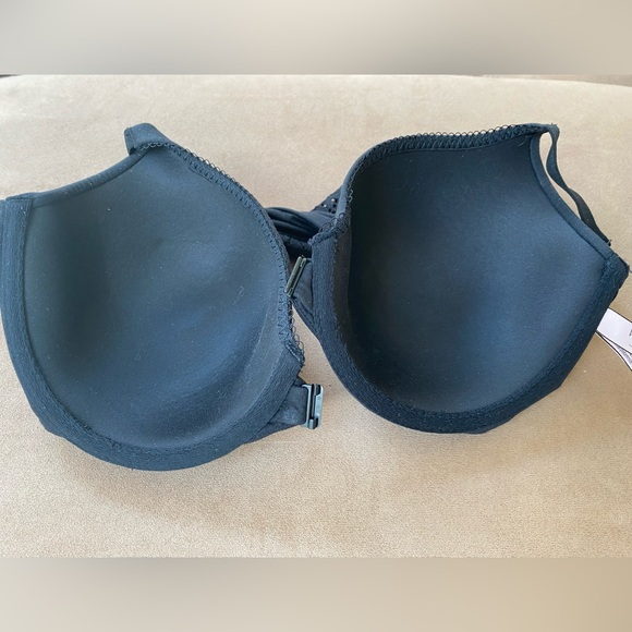 VS Body By Victoria black front close racerback 36 - Picture 3 of 4